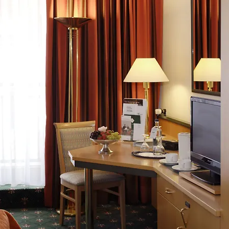 فندق Balance Alte Messe 4*