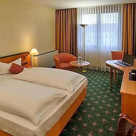 Balance Alte Messe 4* لبسيا
